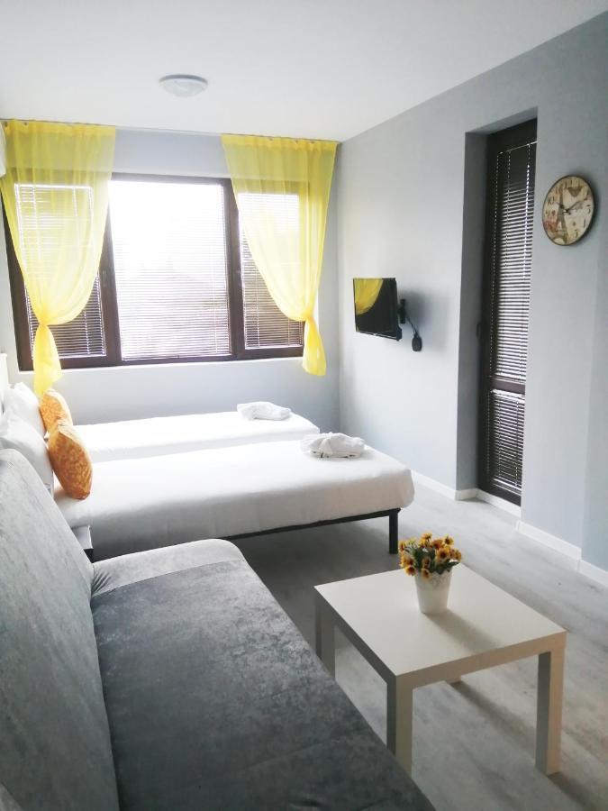 La Piazza Hotel Sumen Kültér fotó